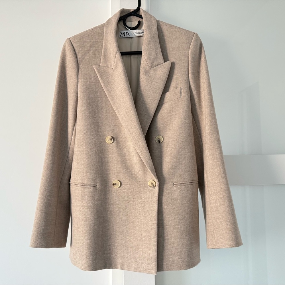 Zara Double-breasted straight-cut Blazer